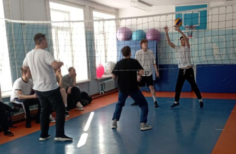 Кубок школы по волейболу.